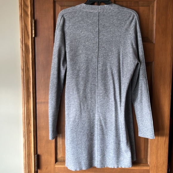 Heartloom wrap sweater - Picture 4 of 8